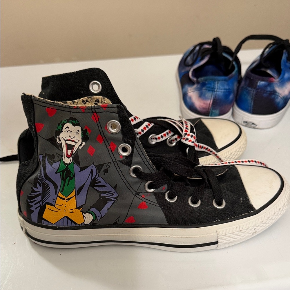 Batman Joker Graphic High-Tops - Black and Red